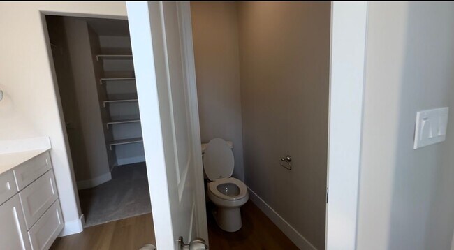 Building Photo - 13646 S Watts Ln