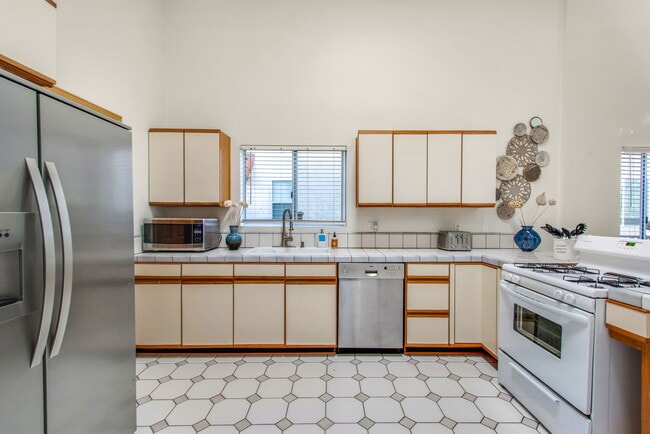 Building Photo - 34507 Camino El Molino