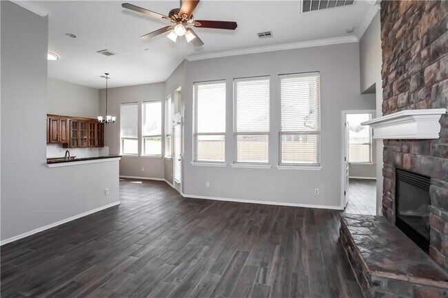 Building Photo - 18408 El Greco Dr