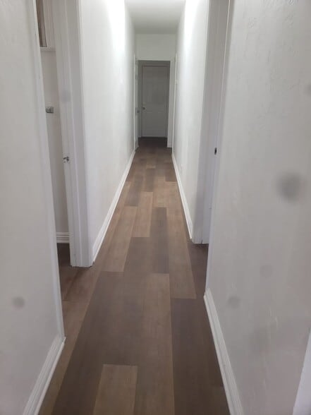 Building Photo - 6403 S Vermont Ave