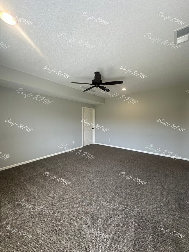 Building Photo - 6824 Prairie Ln