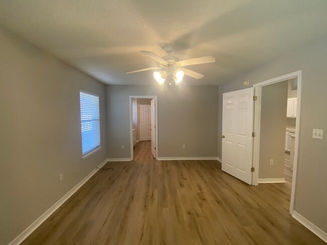Building Photo - 9676 Parker Lake Cir