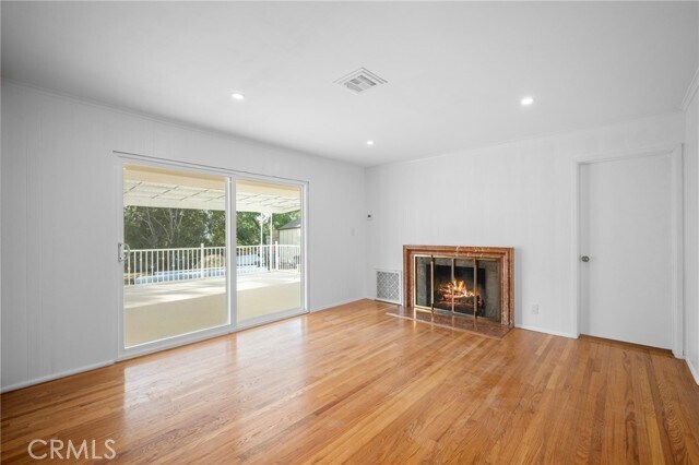 Building Photo - 685 Rim Rd