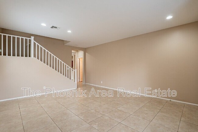 Building Photo - 44415 W Knauss Dr