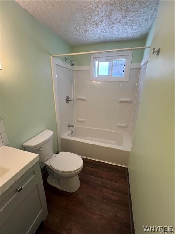 Building Photo - 146 Wallace Ave