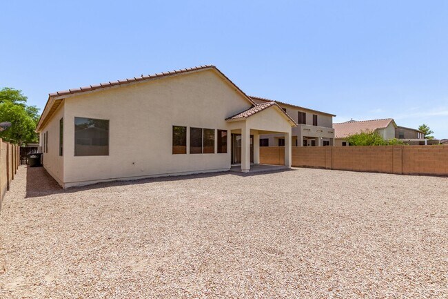 Building Photo - Single Story Large open floor plan home