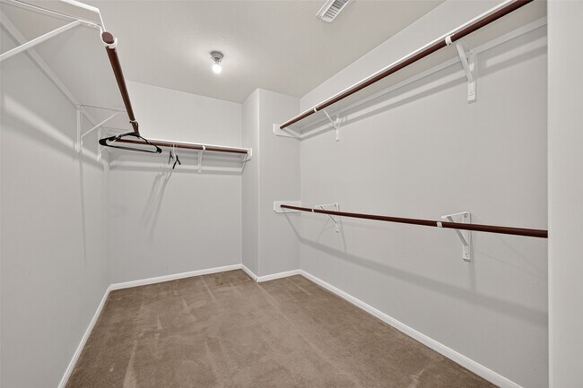 Building Photo - 25346 Barmby Dr