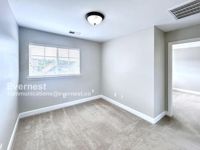 Building Photo - 9109 Otter Ln