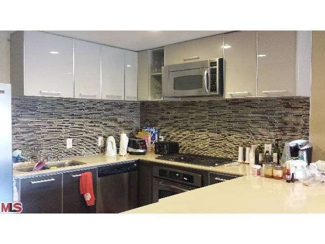 Building Photo - 749 S Gramercy Pl