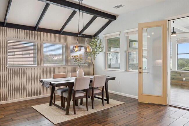 Building Photo - 16720 Horondelle Dr