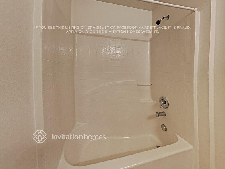 Building Photo - 919 Amboise Ln