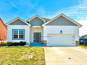 Building Photo - 1013 Berry Bnd