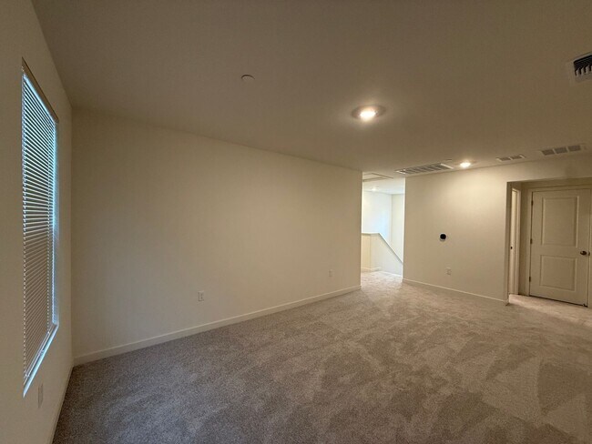 Building Photo - New Build