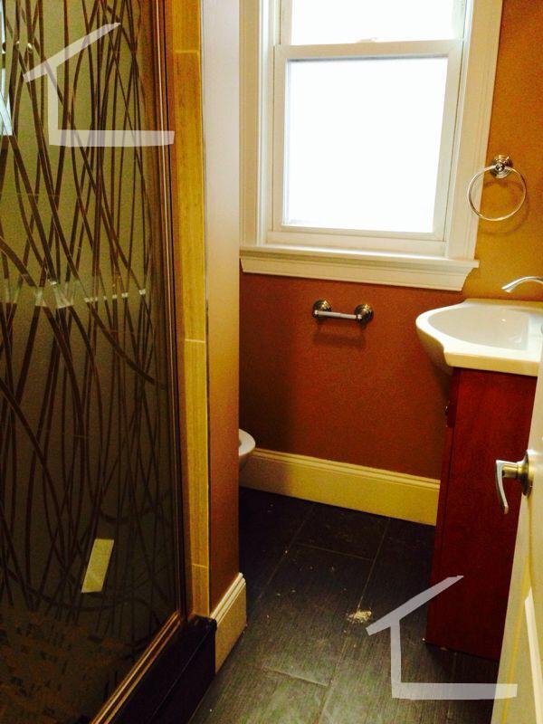 Building Photo - 8 Saint Lukes Rd