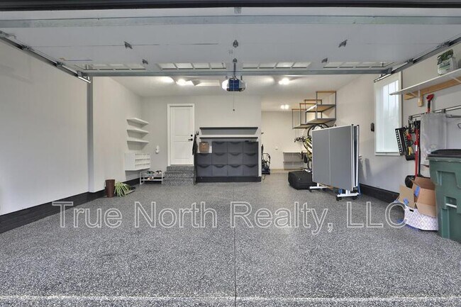Building Photo - 2246 Koester Trce