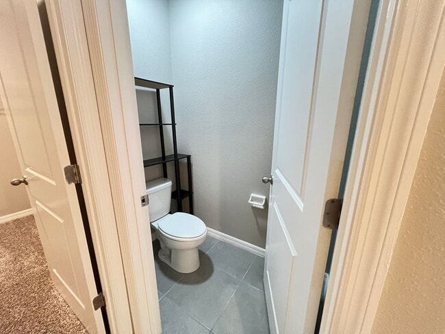 Building Photo - Spacious 4-Bedroom Smart Home in Belleview | No HOA Application Required - PROMO!! NO LEASE ADMIN...