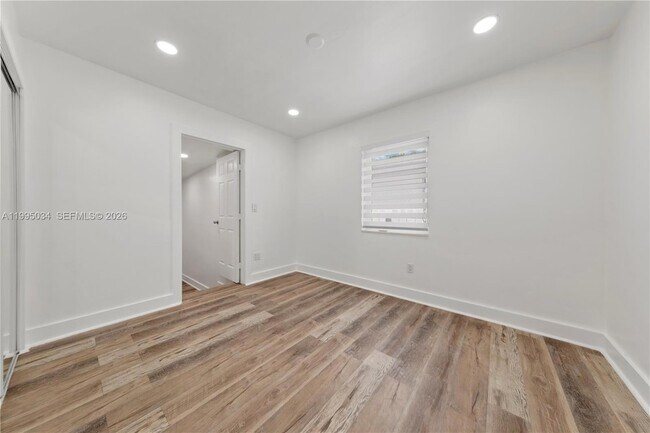 Building Photo - 5727 SW 3rd St