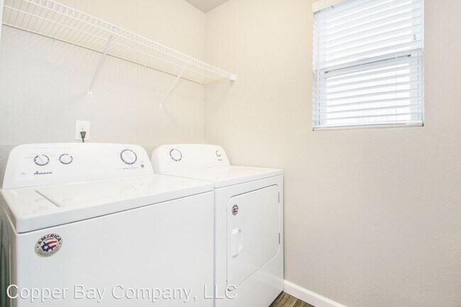 Building Photo - 4 br, 2.5 bath House - 1550 Jacqueline Drive