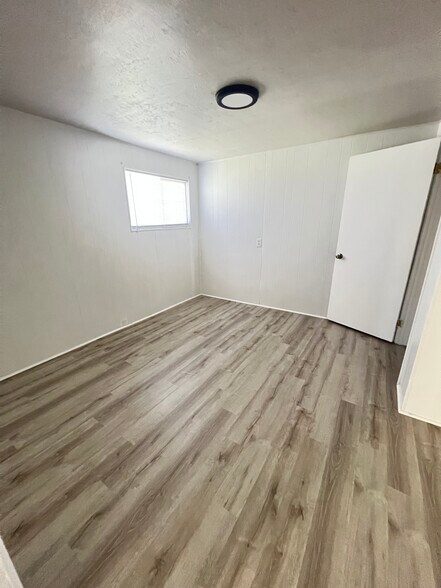 Building Photo - 7349 S 145 E