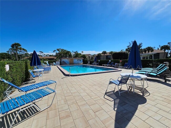 Building Photo - 8 Quails Run Blvd