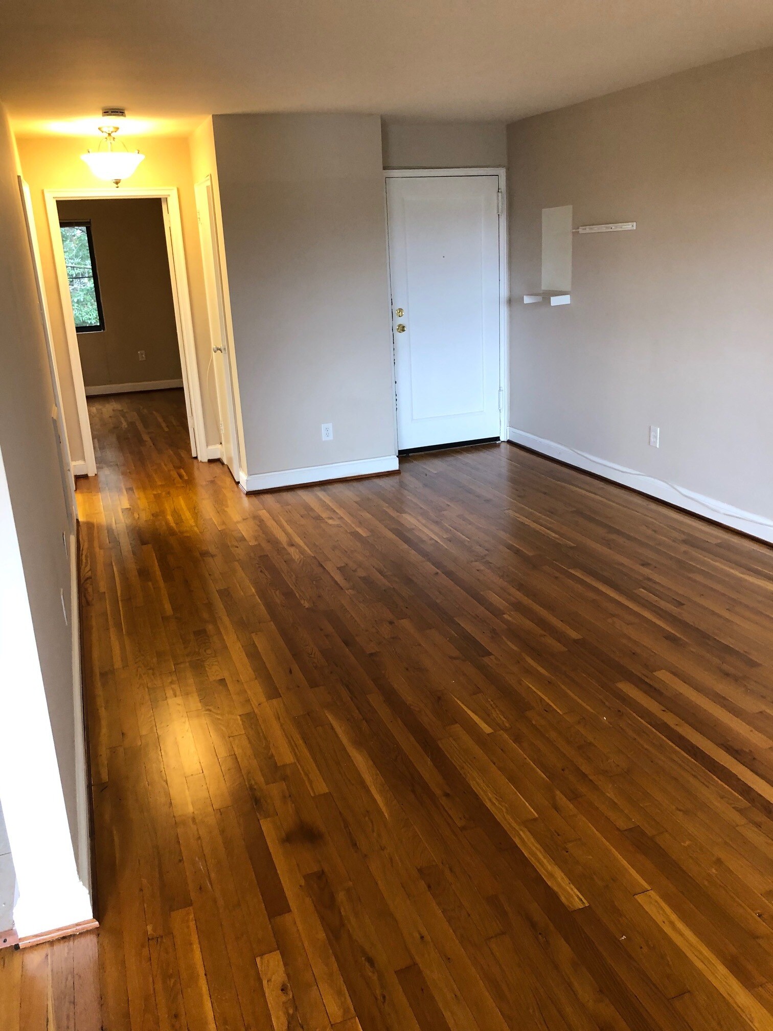 Front door - 1575 N Colonial Ter