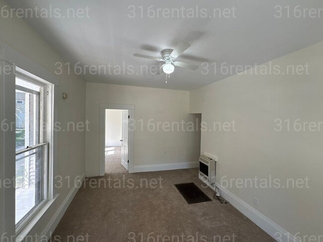 Building Photo - $675 - 2 bedroom/ 1 bathroom - Duplex