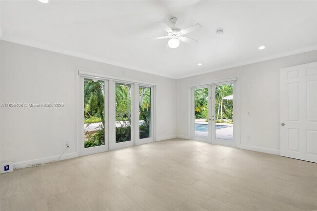 Building Photo - 5765 SW 84th St