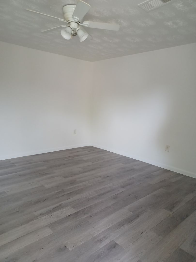 Building Photo - 7314 Howton St