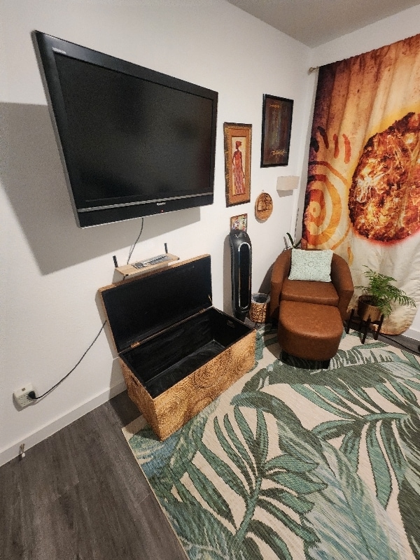 Building Photo - 5212 Ina St