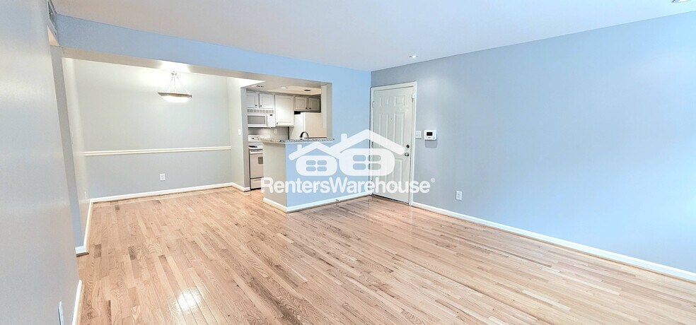 Building Photo - 2060 Chastain Park Ct NE