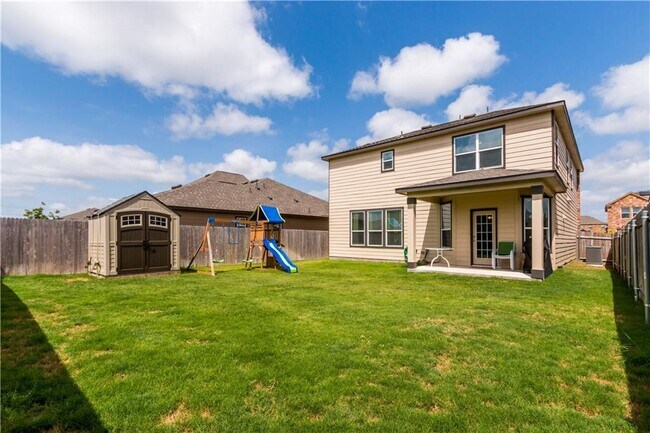 Building Photo - 6729 Horseshoe Pond Dr