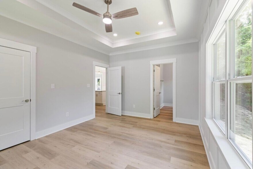Building Photo - 5414 Dorsey St