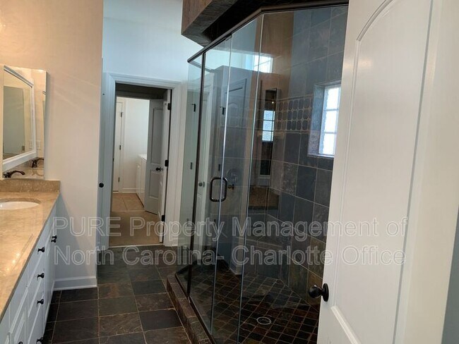 Building Photo - 1289 Winged Foot Dr
