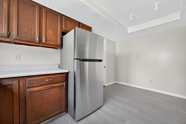 Building Photo - 8623 Riverside Walk Ln