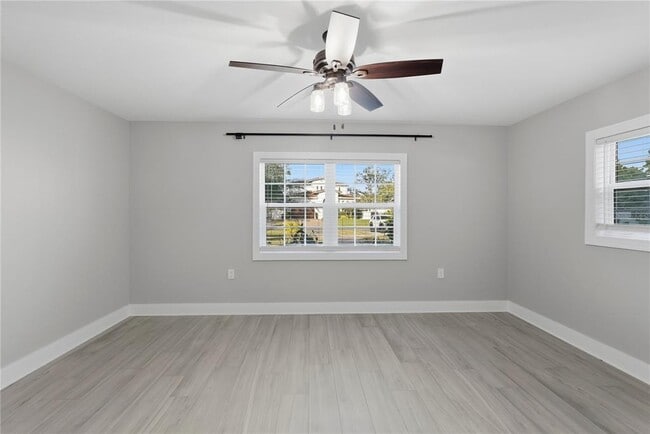 Building Photo - 845 Snell Isle Blvd NE