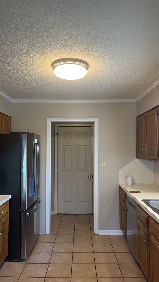 Building Photo - Sherwood Rental