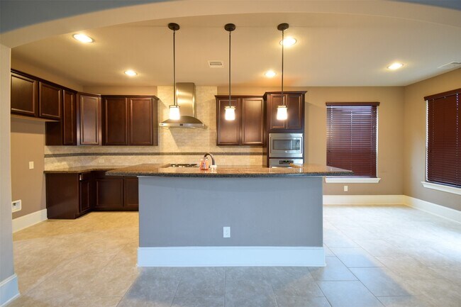 Building Photo - 27363 Pendleton Trace Dr