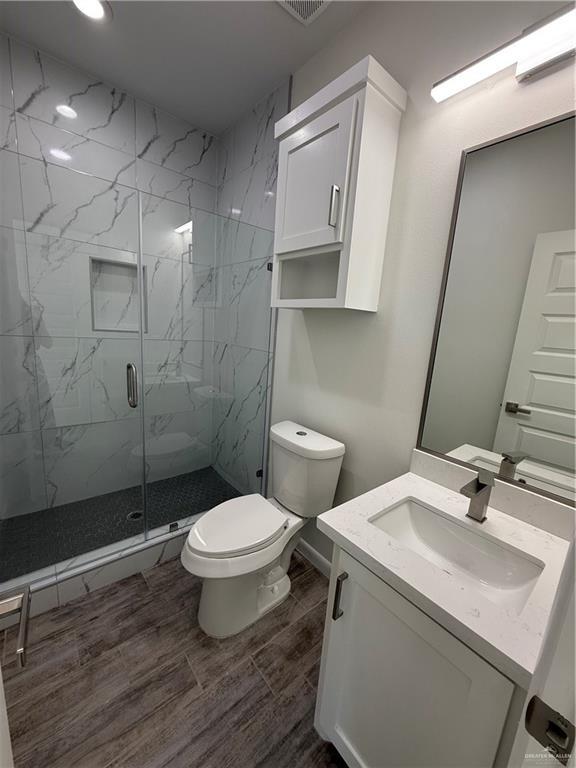 Building Photo - 11 N 56th Ln