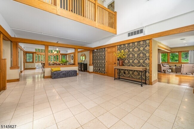 Building Photo - 36 Rocktown Hill Rd