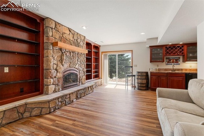 Building Photo - 4240 Cedar Heights Dr