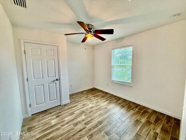 Building Photo - 6044 Patriots Landing Ln