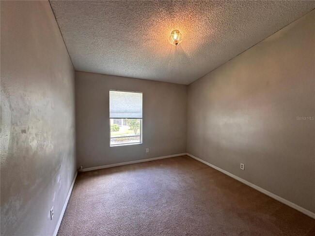 Building Photo - 6010 Scotchwood Glen