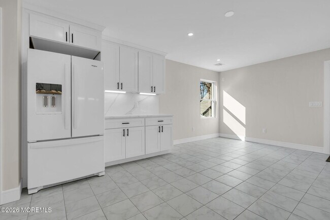 Building Photo - 2334 Adams Ave