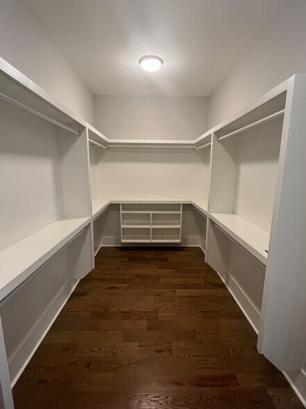 Closet - 1509 Wayne Dr