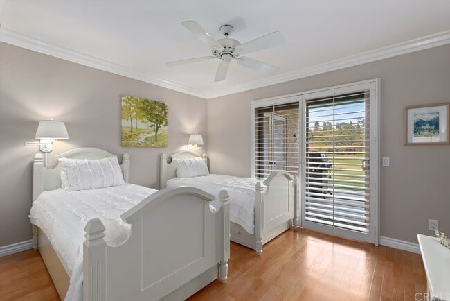 Building Photo - 31556 W Nine Dr