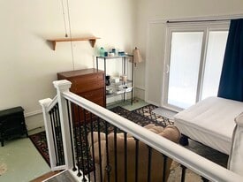 Building Photo - 932 Solen Williams Rd