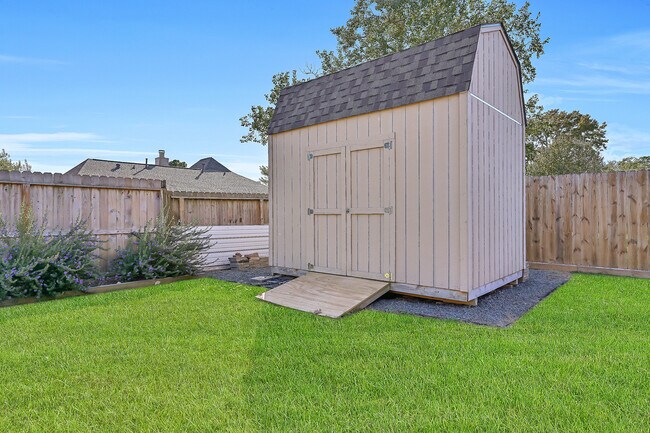 Building Photo - 2513 Northern Dr