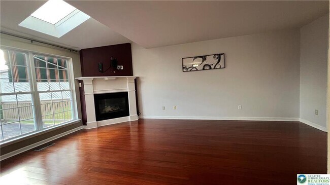 Building Photo - 520 Wild Mint Ln