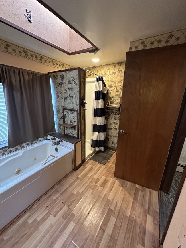 Building Photo - 2 bedroom 1 bathroom in Carlisle with In-ground Pool!