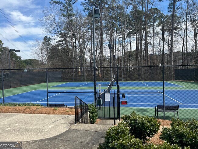 Building Photo - 1313 Bailey's Corner